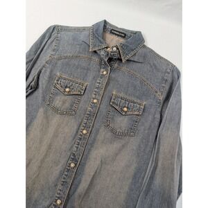 Express Jeans Denim Shirt Womens Size Small Blue Pearl Snaps Western Shirt